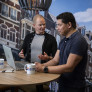 Twee collega's van BIDN in overleg.jpg